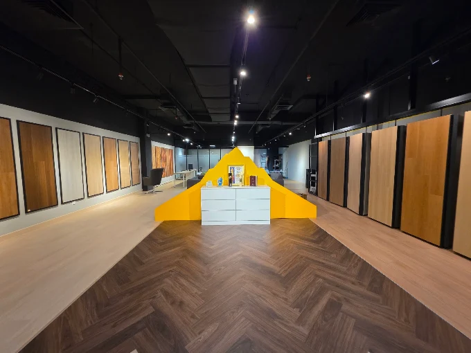 Summit USJ Showroom